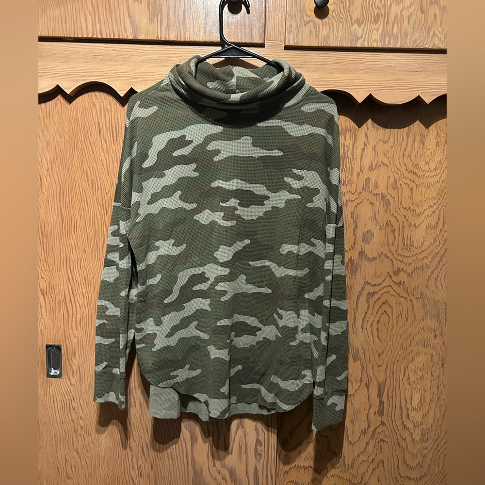 Camo long sleeve